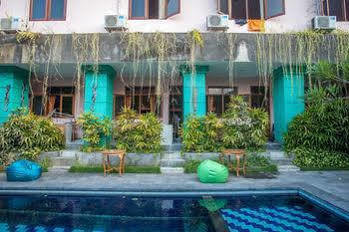 Funky Monkey Bali Hostel Kuta  Bagian luar foto